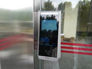 江漢區(qū)法院人臉識別門禁考勤系統(tǒng)